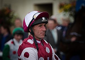 Jockey (15266260572) (2)