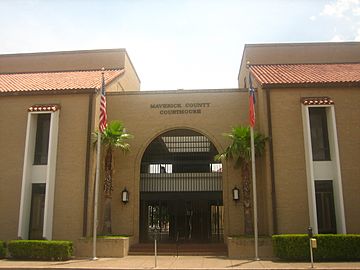 Maverick County, Texas, Courthouse IMG 1714