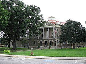 Sharkey County courthouse in Rolling Fork