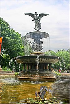 Bethesda Fountain in 2007