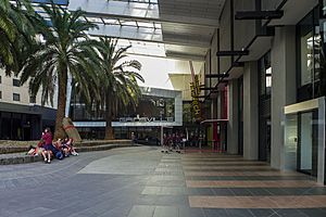 Eureka Tower GF Plaza 2017