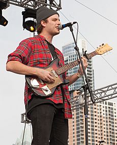 Mac Demarco (13298382523) (cropped)