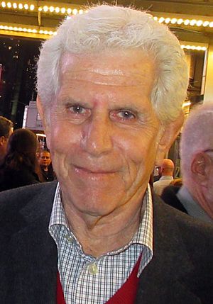 Tony Roberts (46864137585) (cropped).jpg