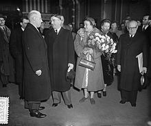 Aankomst Bondskanselier Dr. Figl van Oostenrijk in Den Haag, met Minister Beel C, Bestanddeelnr 905-3722