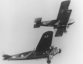 Atlantic C-2A refuelled by Douglas C-1 USAF