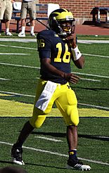 Denard Robinson (2012-09-15) c