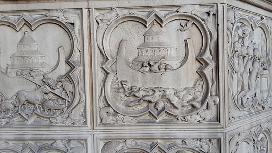 Relief of Noah's Ark-Sainte-Chapelle-Paris-2