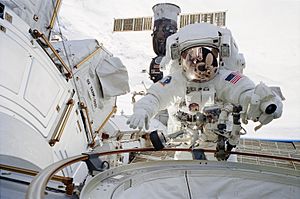 STS-113 Herrington EVA