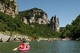 Ardeche-la-cathedrale