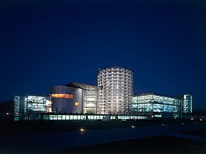 Glaeserne Manufaktur Dresden