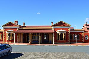 Goulburn Railway Station 009