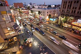 Hollywood boulevard from kodak theatre.jpg