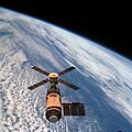 Skylab and Earth Limb - GPN-2000-001055