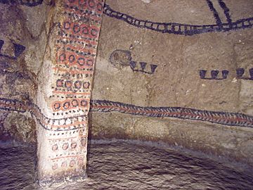 Tombs in Tierra Dentro.jpg