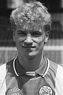 Dennis Bergkamp 1989, Bestanddeelnr 934-4782