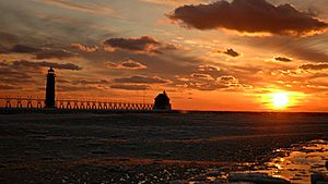 The Grand Haven fog signal and inner lighthouse in February 2006.