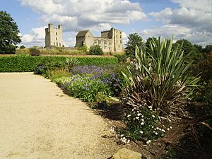 Helmsley castle from west