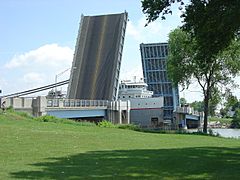 Lafayette Avenue Bridge 3