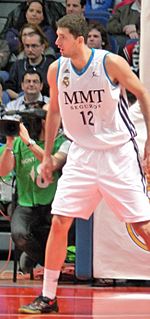 Mirotic-Madrid-CB Sevilla marzo 2013 cropped