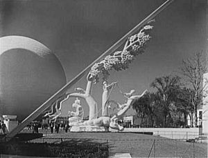 NY World's Fair sundial