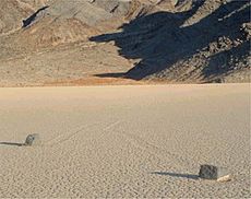 Racetrack-Playa-Death-Valley-2