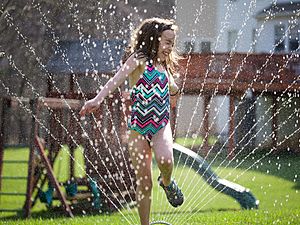 Sprinkler Fun (13846184435)