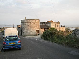 Wyke Castle in Westhill Road.jpg