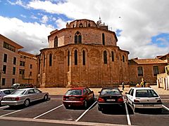 Basilique Saint-Paul de Narbonne001