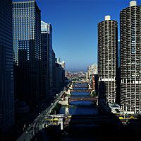 ChicagoRiver.jpg