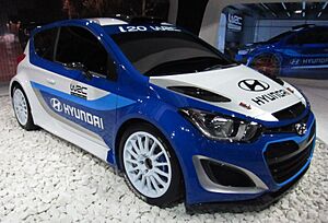 Hyundai i20 WRC (front quarter)