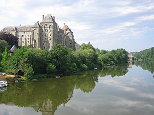 St.Pierre.Solesmes