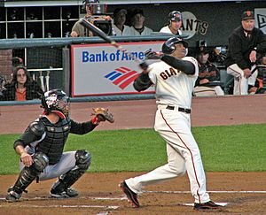 20060825 Barry Bonds follow through