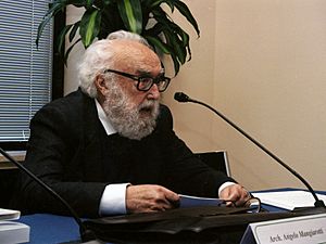 Angelo Mangiarotti.jpg