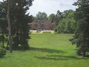 Chalfont St Giles, The Vache - geograph.org.uk - 2430003