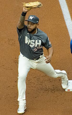 Dominic Smith (52995692184) (cropped).jpg