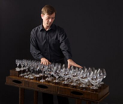 Robert tiso glass harp