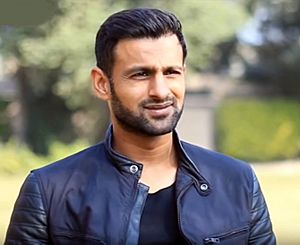 Shoaib Malik answering RAPID FIRE questions (PCB) 01.jpg