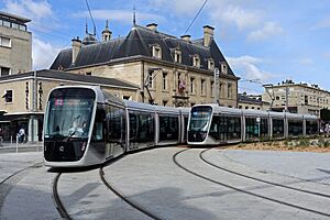 Tramway Caen 1008 et 1022