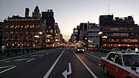 四条京阪前（バス）, Kyoto, Japan (Unsplash)