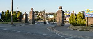 Brean , Pontins Entrance - geograph.org.uk - 1948403 (cropped).jpg