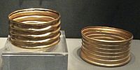 Bronze Age gold banglesDSCF6609