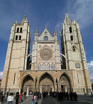 Leon cathedral facade