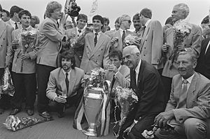 PSV Eindhoven, 1987–88 European Cup Winners - 03