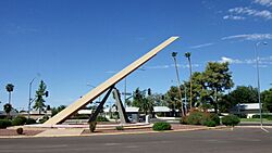 Sun City Sundial 5768