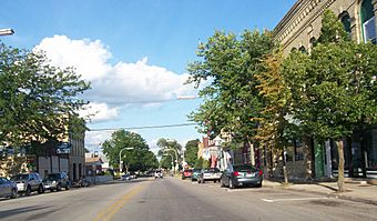 WaterlooWisconsinDowntown2WIS89WIS19.jpg