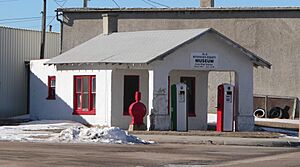 Weyl service station from NE