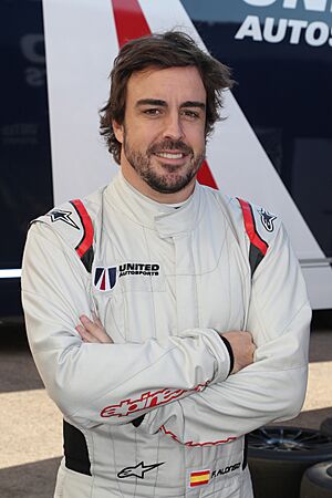 Alonso-68 (24710447098).jpg