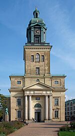 Göteborgs domkyrka september 2011.jpg