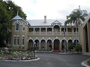 Ipswich Girls Grammar School (2009).jpg