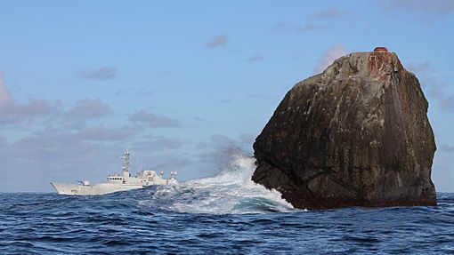 LE Roisin at Rockall